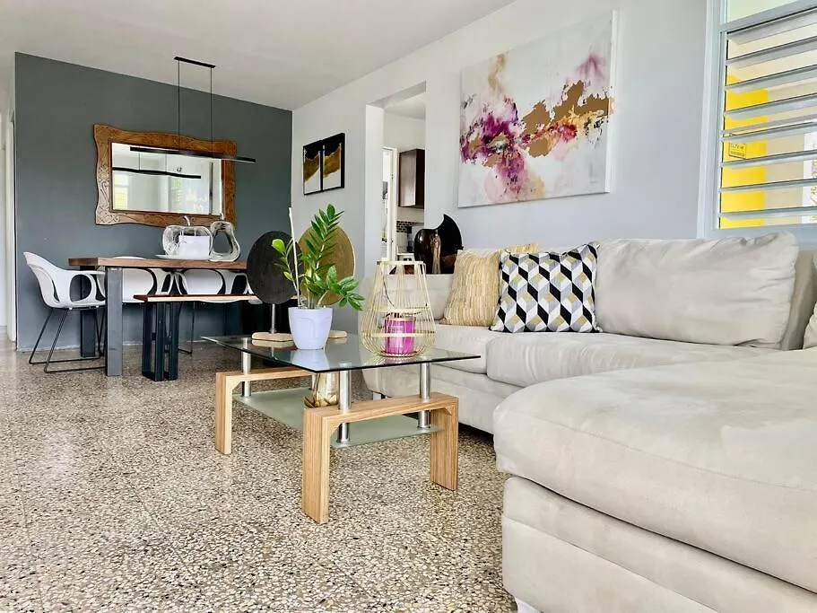 Nela'S Beach House Arecibo Holiday home